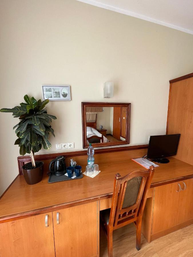 Hotel City Γκνιέζνο Εξωτερικό φωτογραφία