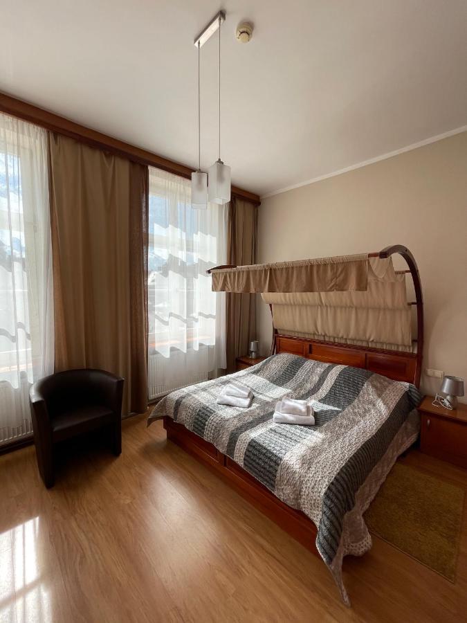 Hotel City Γκνιέζνο Εξωτερικό φωτογραφία